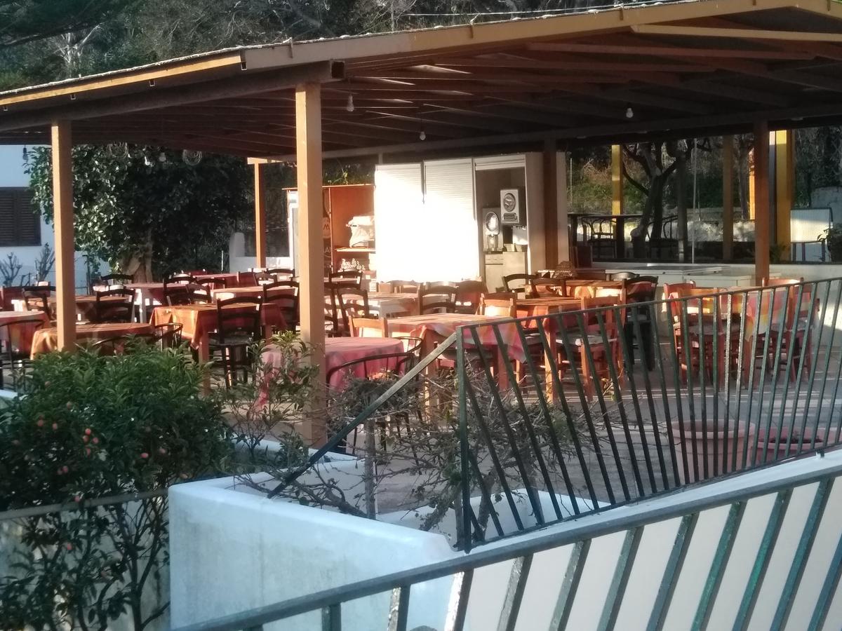 סטרומבולי Villa Petrusa מראה חיצוני תמונה