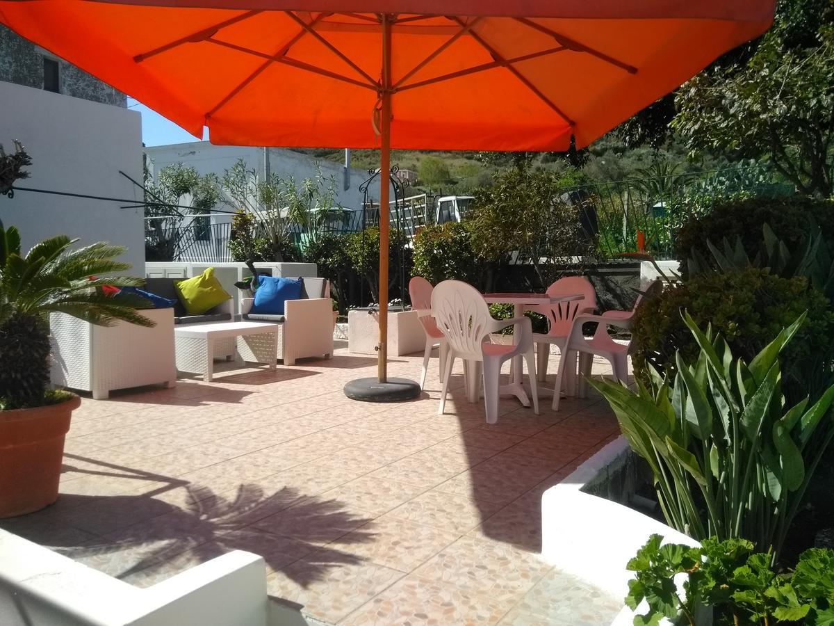 סטרומבולי Villa Petrusa מראה חיצוני תמונה