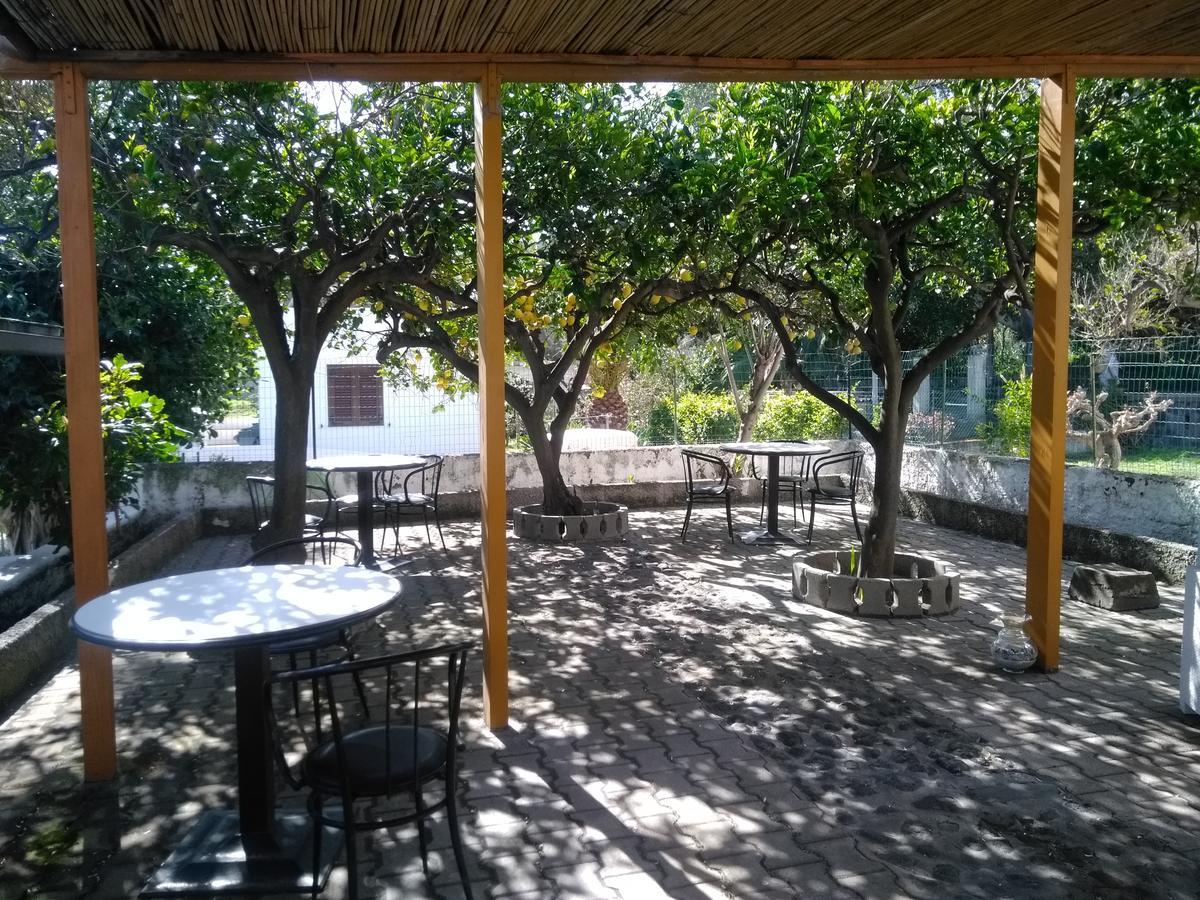 סטרומבולי Villa Petrusa מראה חיצוני תמונה